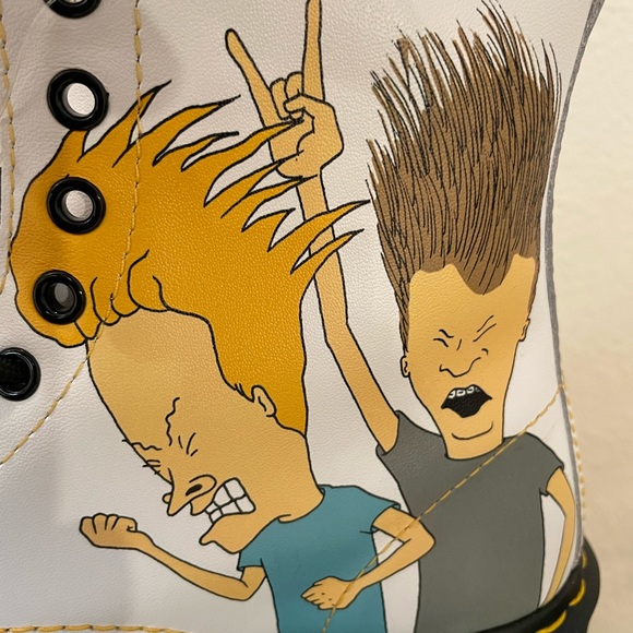 NWT Doc Martens x Beavis and Butthead collaboration (RARE) Men’s 8 / Women’s 9 - Picture 3 of 9